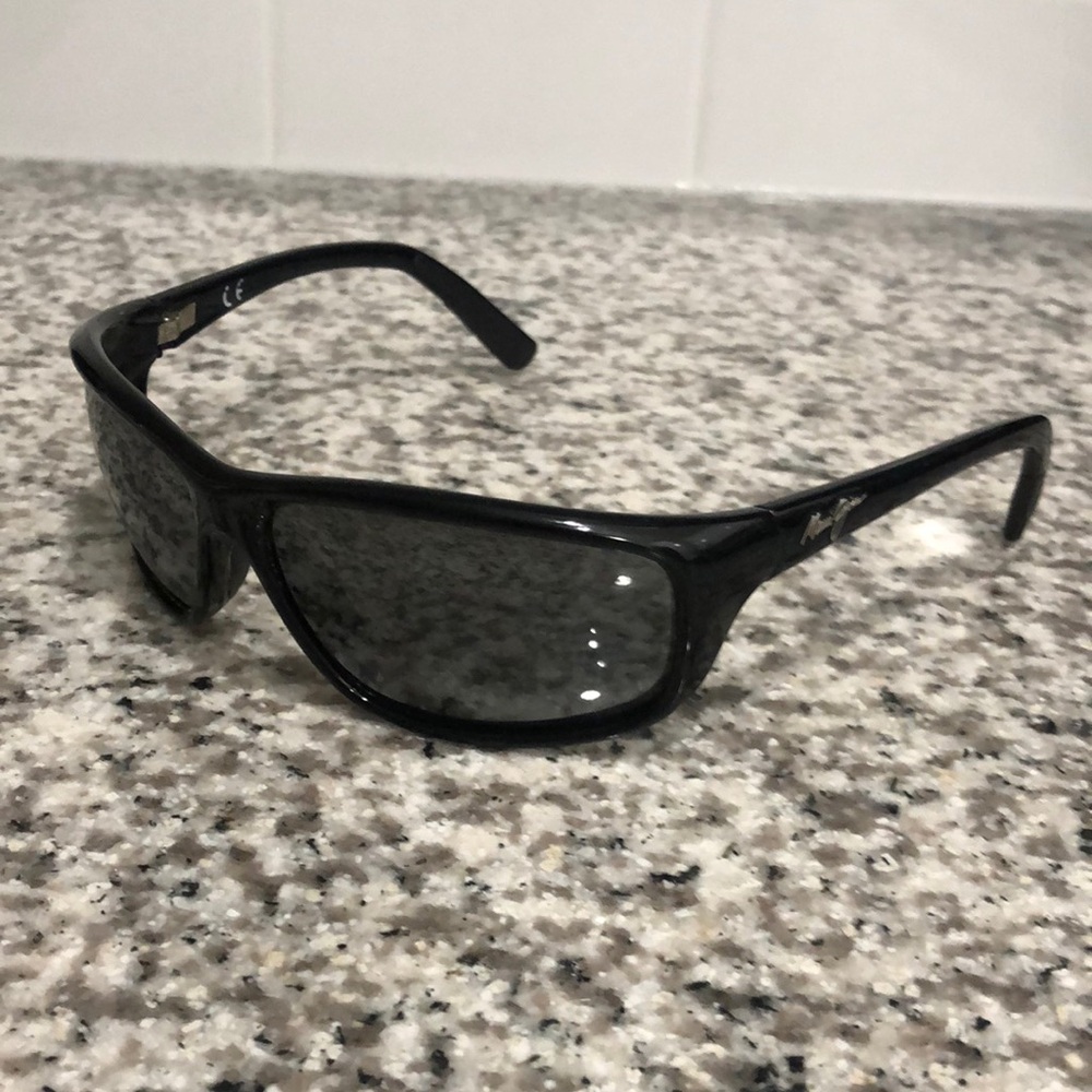 Maui Jim Black Sunglasses - Kanaio Coast - Polarized